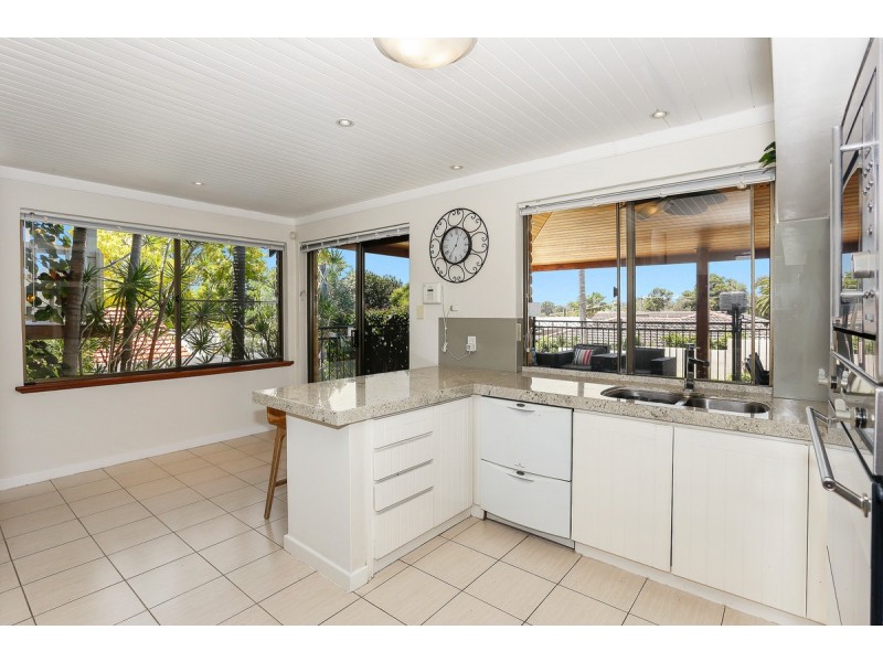 12 Doriot Way, Carine WA 6020