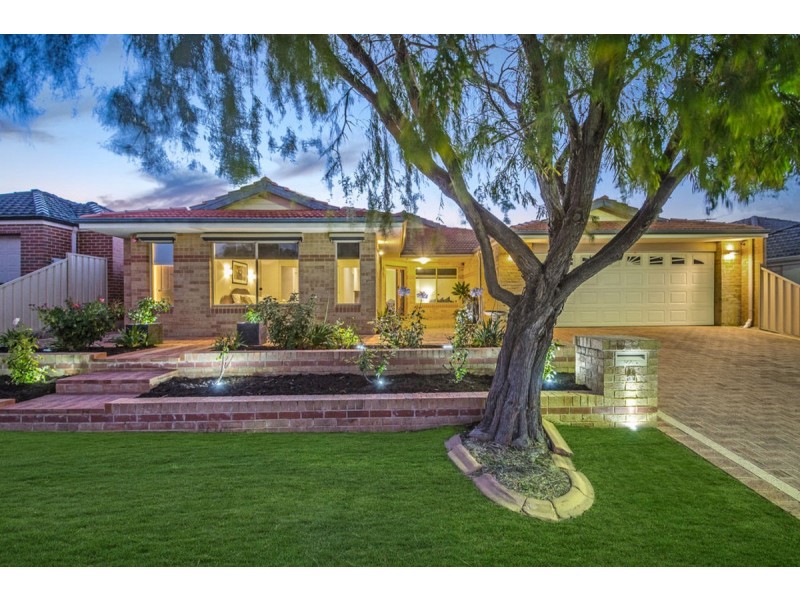 20 Fineview Crescent,, Carramar WA 6031