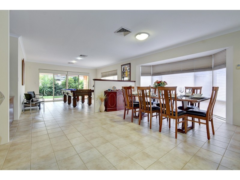 20 Fineview Crescent,, Carramar WA 6031