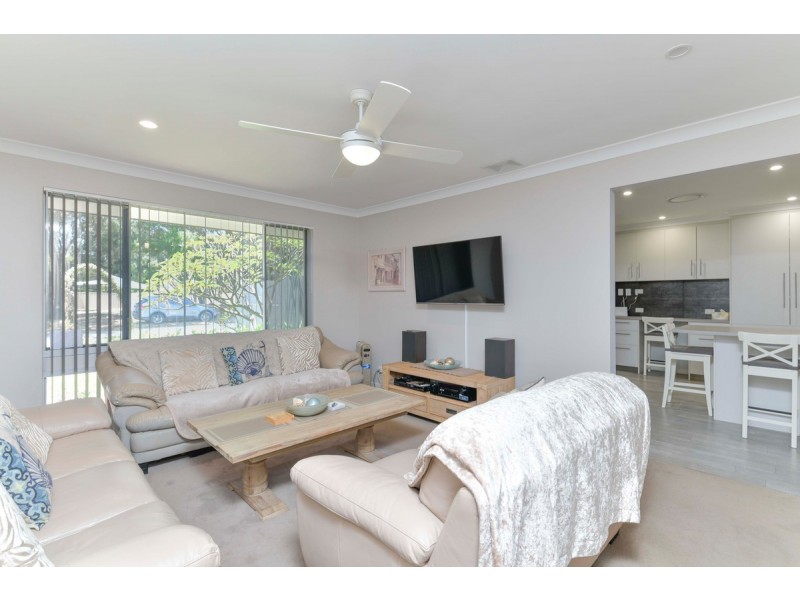 18 Michael Road, Waikiki WA 6169