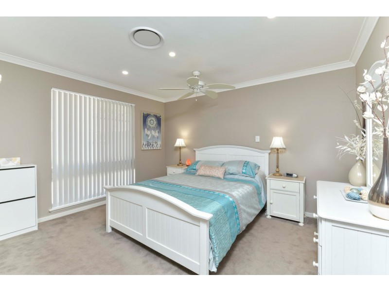 18 Michael Road, Waikiki WA 6169