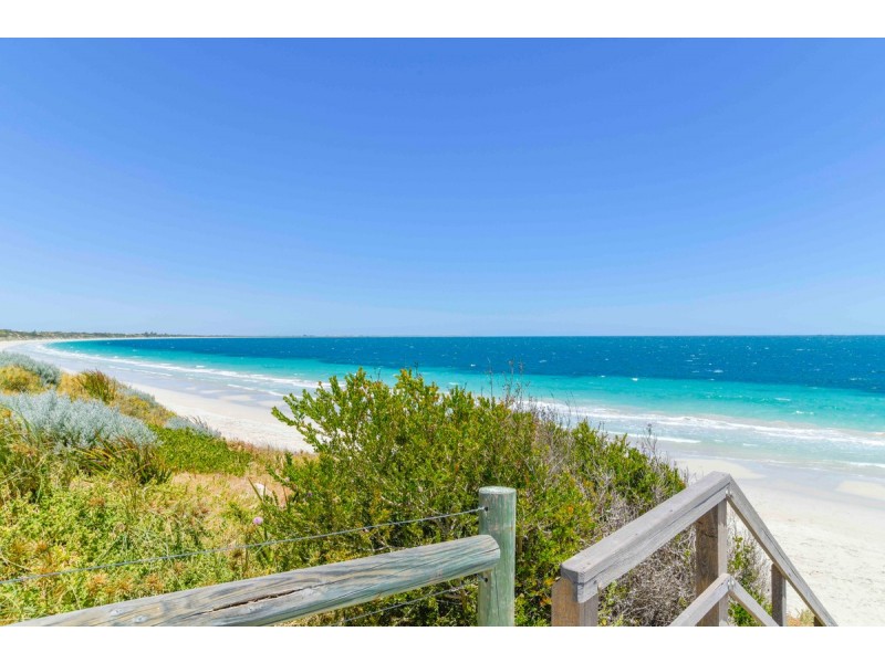 18 Michael Road, Waikiki WA 6169