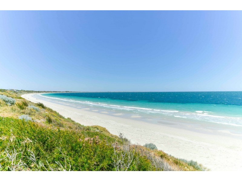 18 Michael Road, Waikiki WA 6169