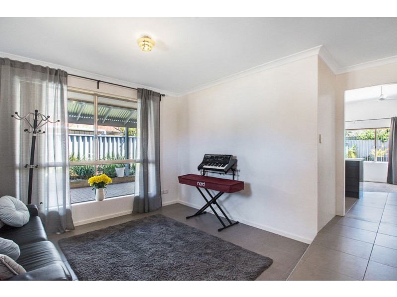 10 Joel Way, Wanneroo WA 6065