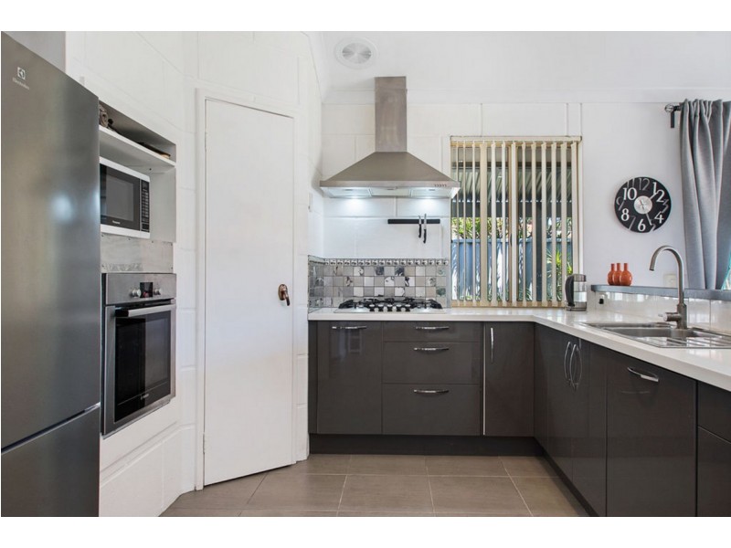 10 Joel Way, Wanneroo WA 6065