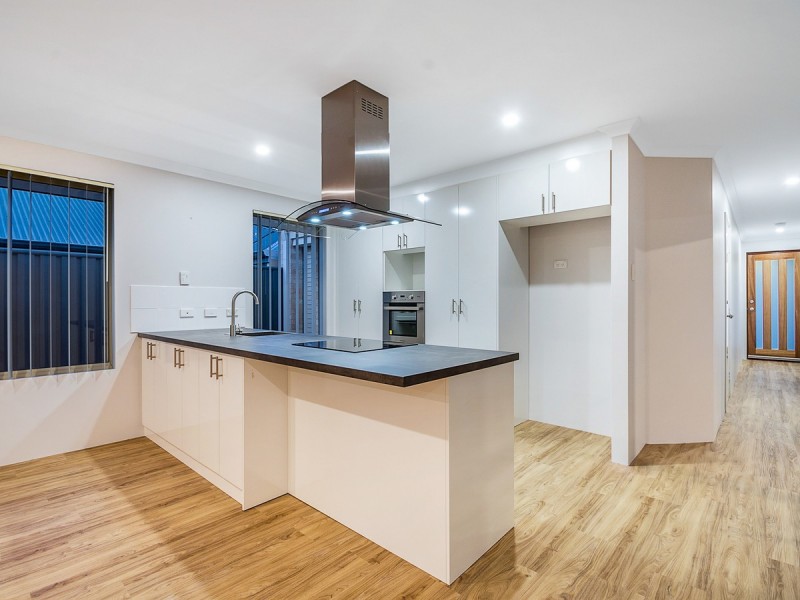 34 Montane Turn, Banksia Grove WA 6031