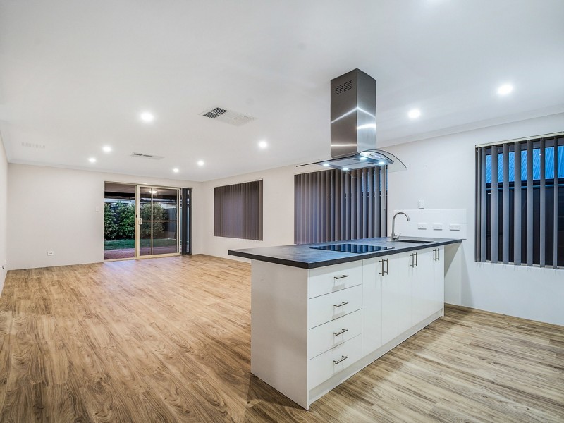 34 Montane Turn, Banksia Grove WA 6031