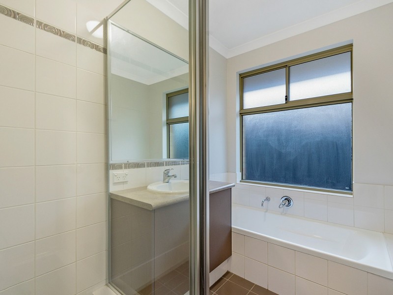 34 Montane Turn, Banksia Grove WA 6031