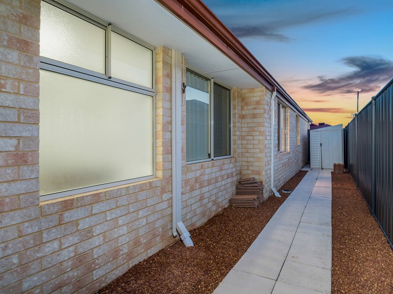 34 Montane Turn, Banksia Grove WA 6031