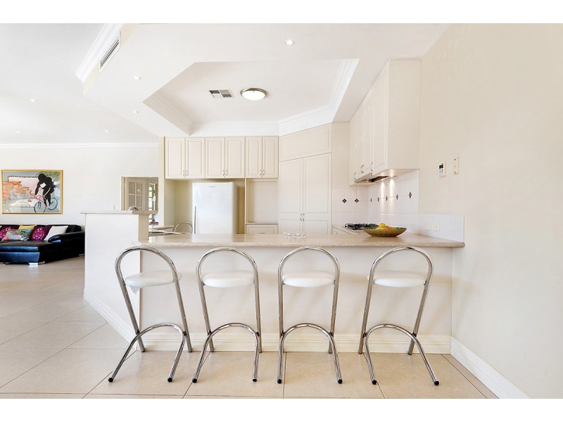 27 Lexington Avenue, Canning Vale WA 6155