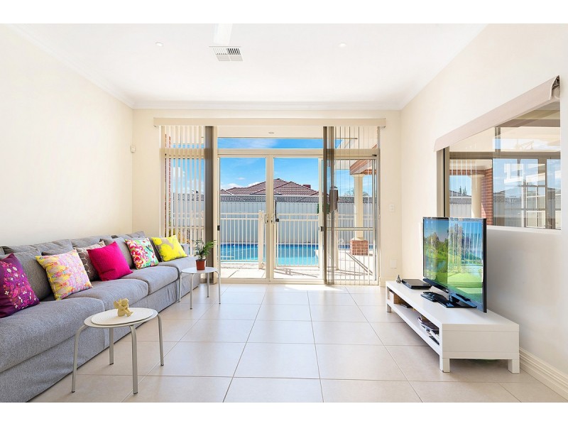 27 Lexington Avenue, Canning Vale WA 6155