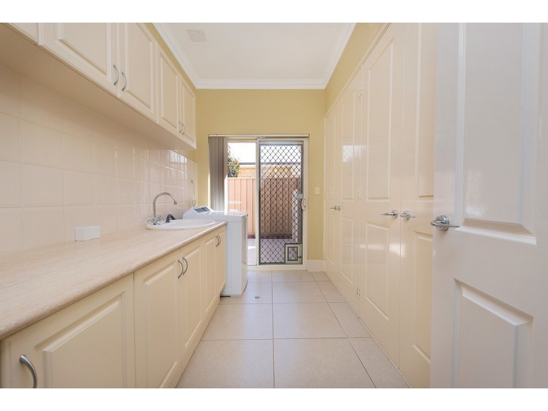 27 Lexington Avenue, Canning Vale WA 6155