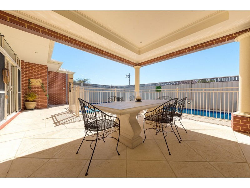 27 Lexington Avenue, Canning Vale WA 6155