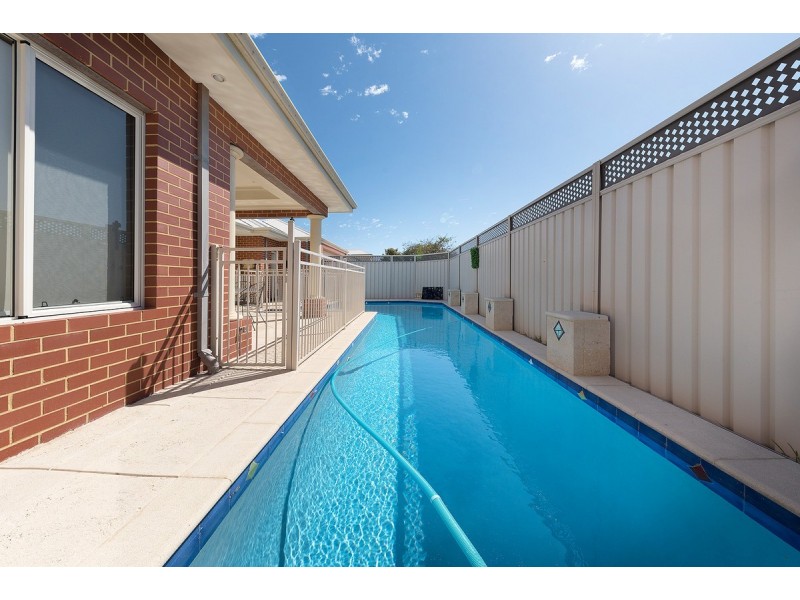 27 Lexington Avenue, Canning Vale WA 6155