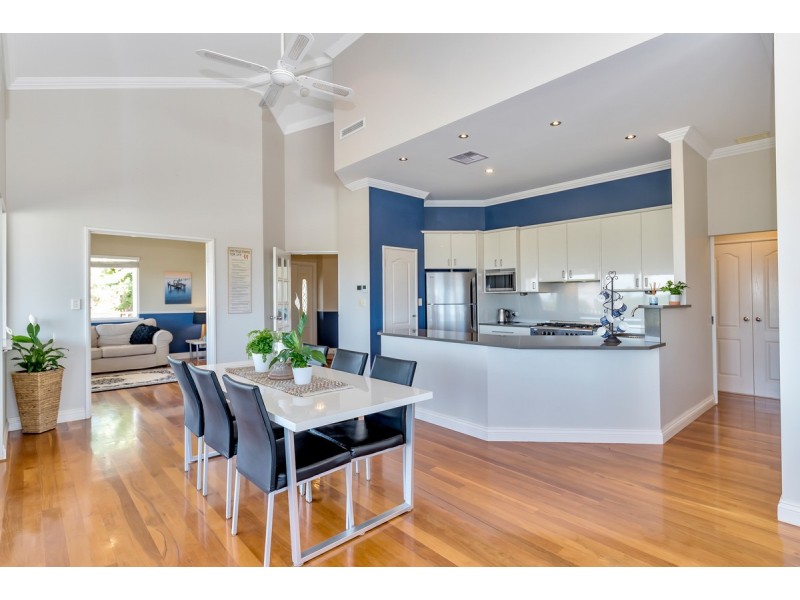 3B Oversby Street, Halls Head WA 6210