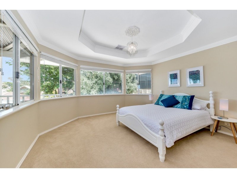 3B Oversby Street, Halls Head WA 6210