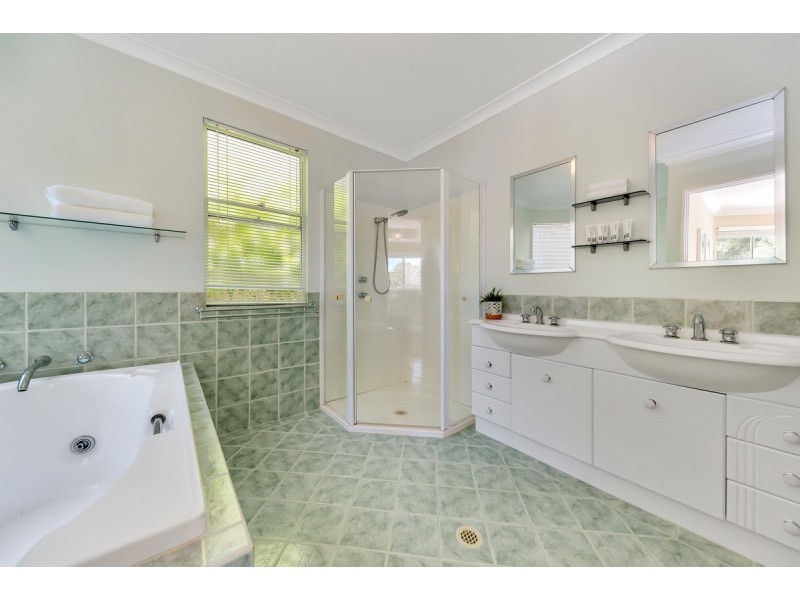 3B Oversby Street, Halls Head WA 6210