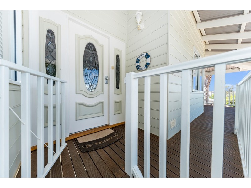 3B Oversby Street, Halls Head WA 6210