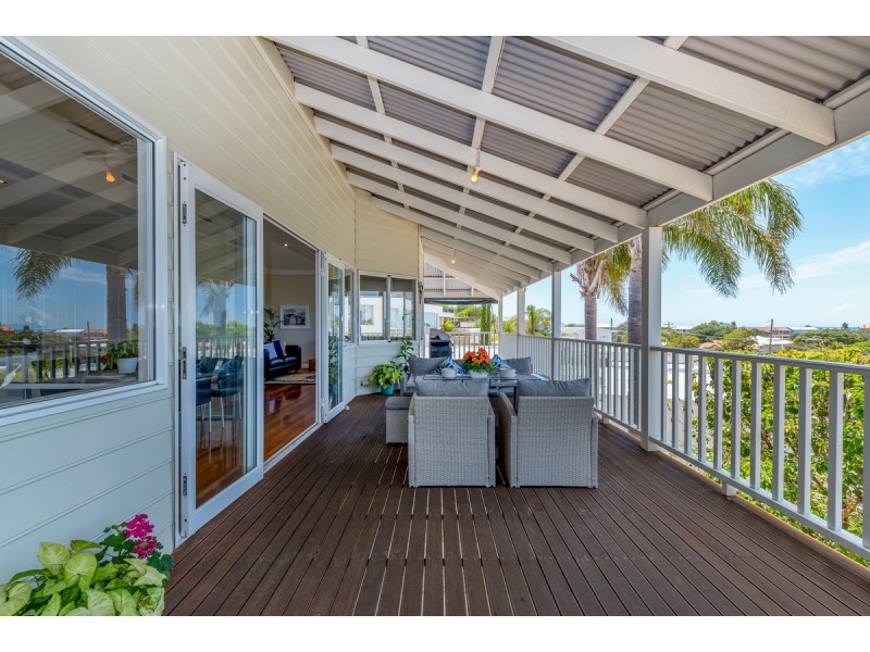 3B Oversby Street, Halls Head WA 6210