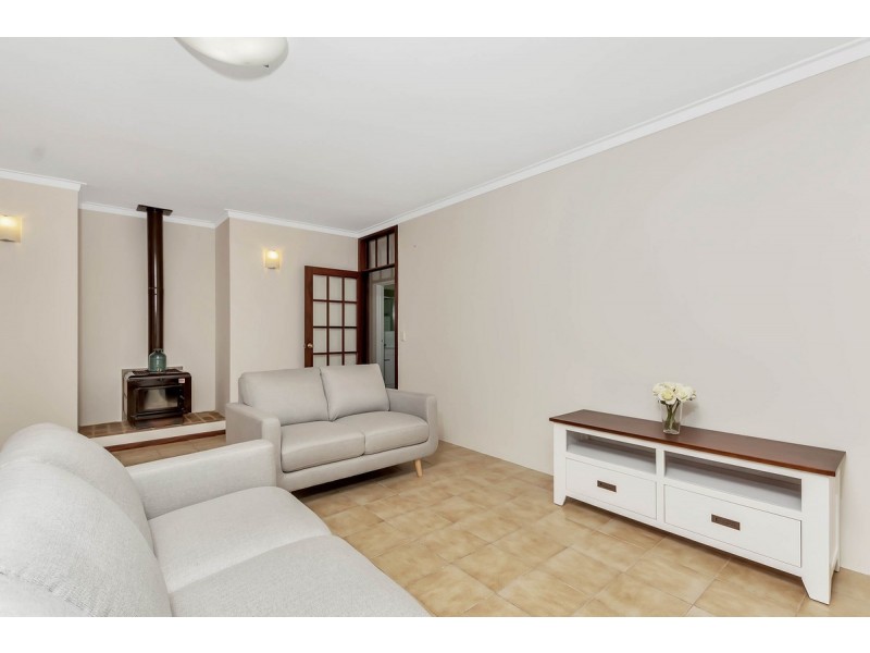 16 Gariver Street,, Leeming WA 6149