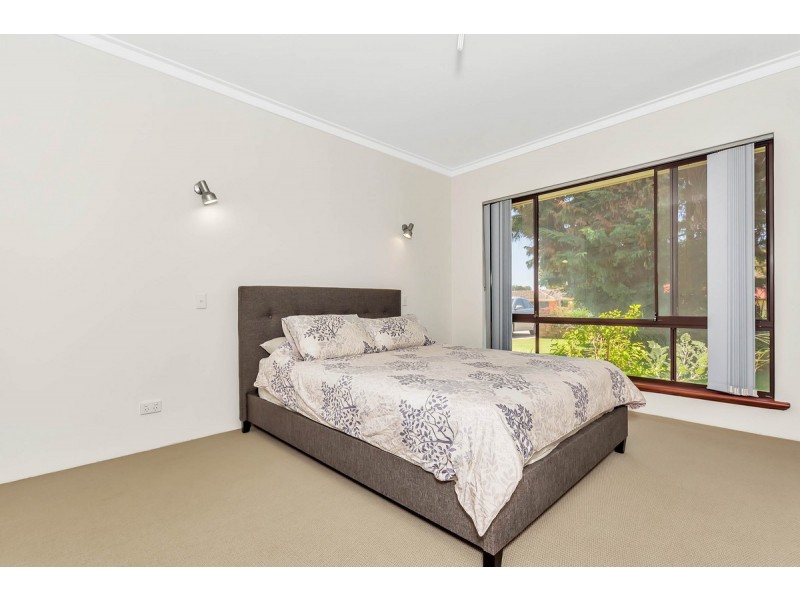 16 Gariver Street,, Leeming WA 6149