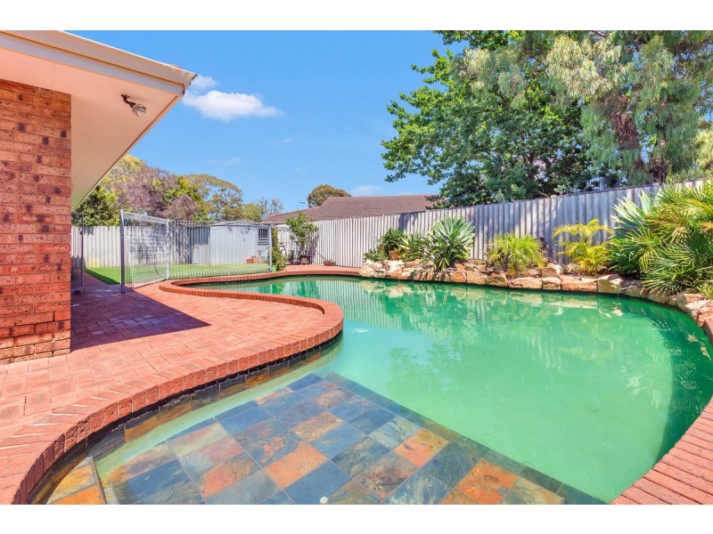 16 Gariver Street,, Leeming WA 6149