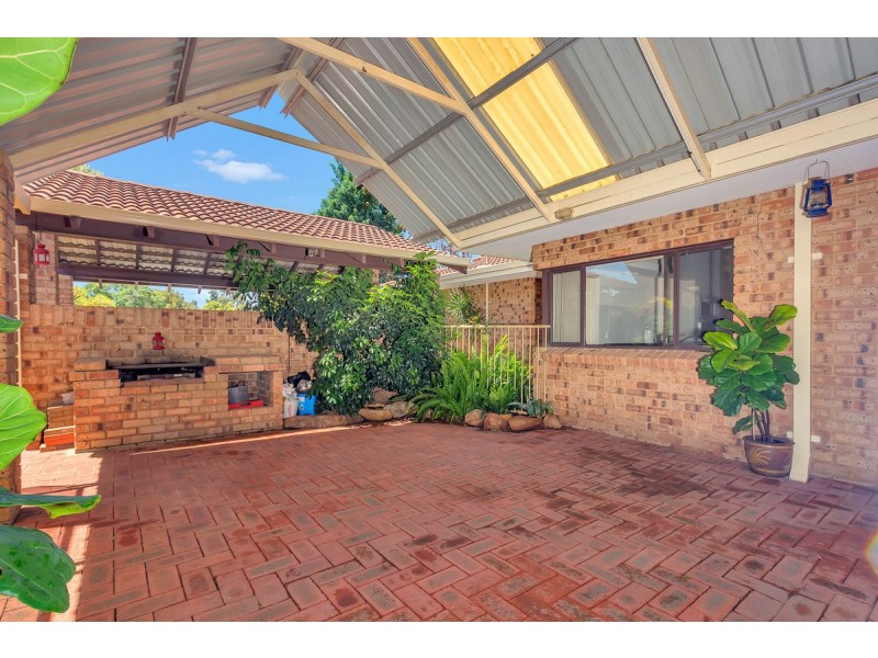 16 Gariver Street,, Leeming WA 6149