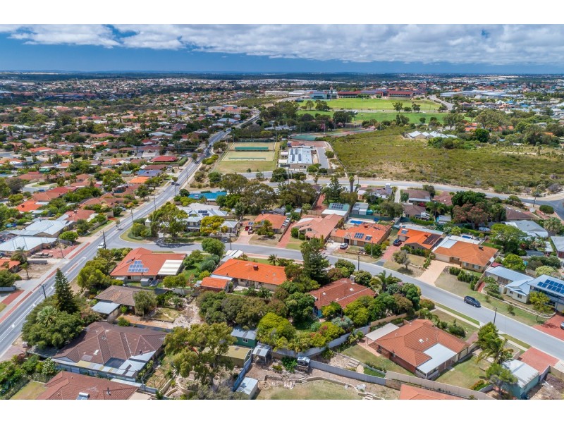 1 & 2/3 Coonewara Way, Quinns Rocks WA 6030