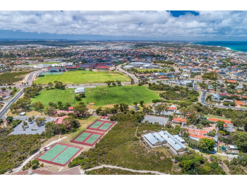 1 & 2/3 Coonewara Way, Quinns Rocks WA 6030