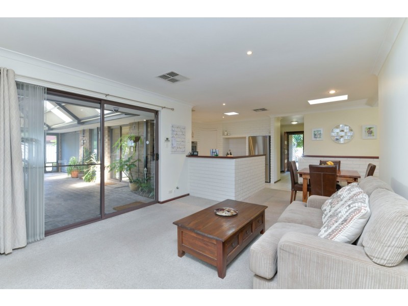 35 Orbell Way, Bull Creek WA 6149