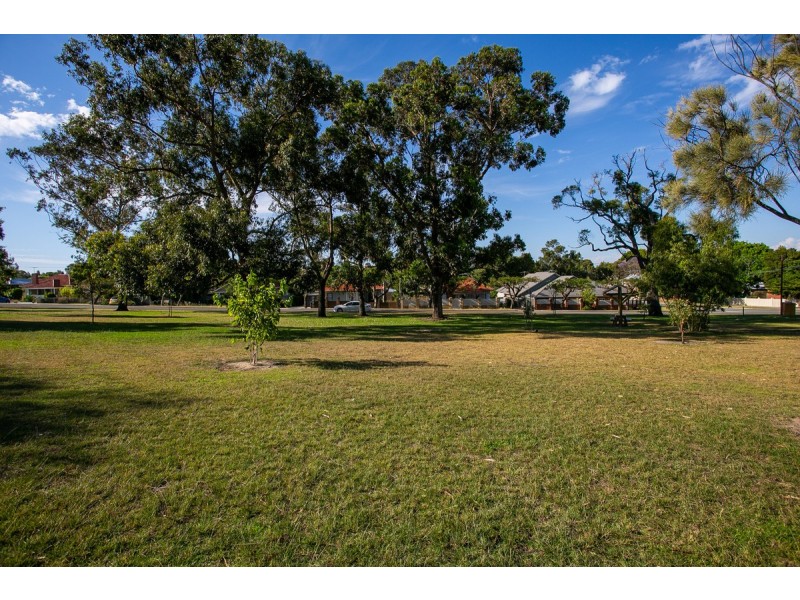 14 Joslin Street, Hilton WA 6163