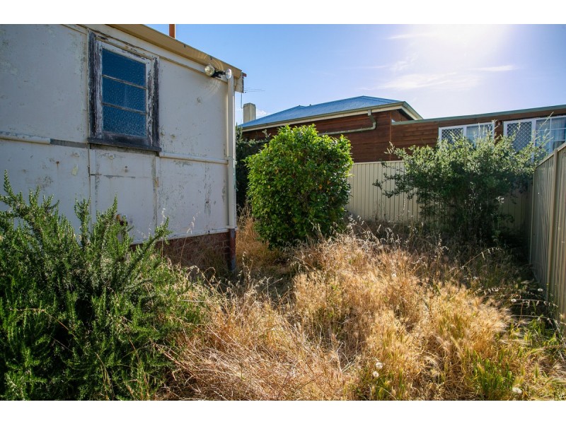 14 Joslin Street, Hilton WA 6163