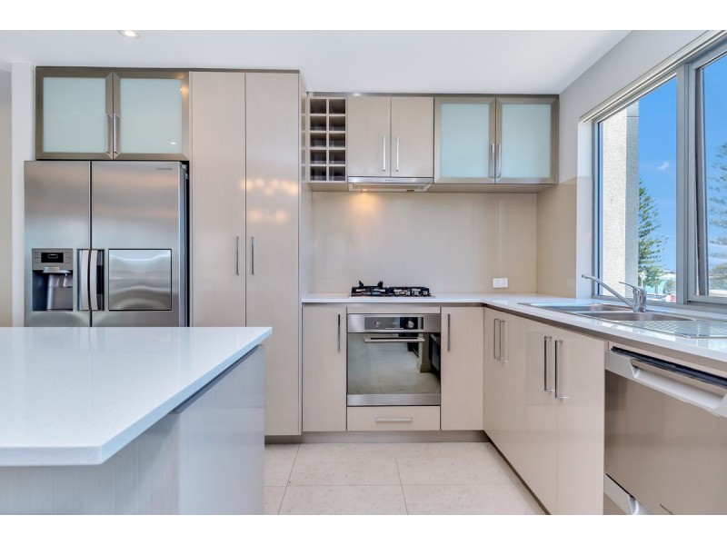 1/32 Vivaldi Drive, Mandurah WA 6210