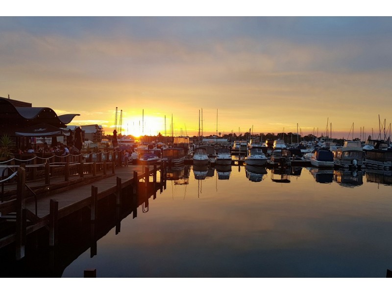 1/32 Vivaldi Drive, Mandurah WA 6210