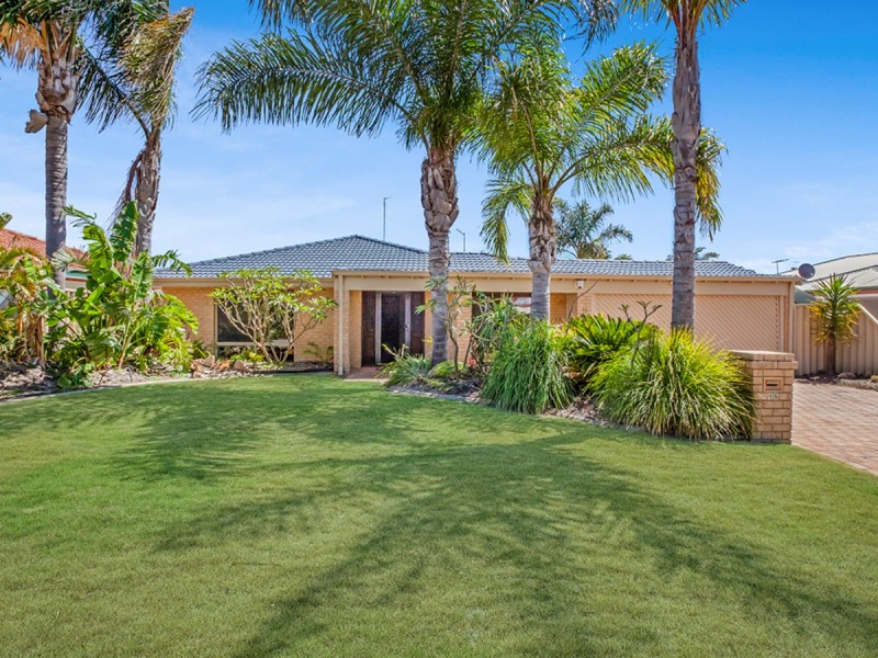 15 Jenkin Mews, Atwell WA 6164