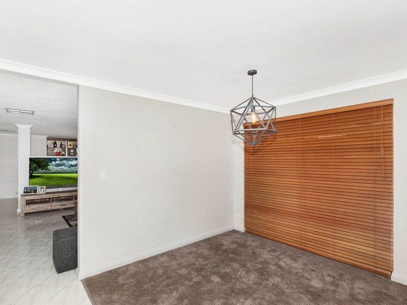 15 Jenkin Mews, Atwell WA 6164