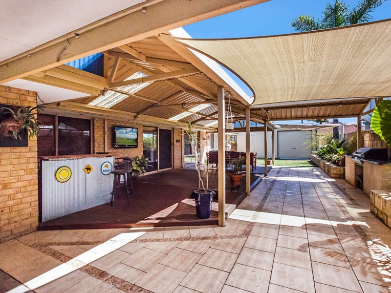 15 Jenkin Mews, Atwell WA 6164