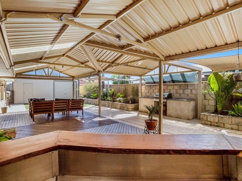 15 Jenkin Mews, Atwell WA 6164