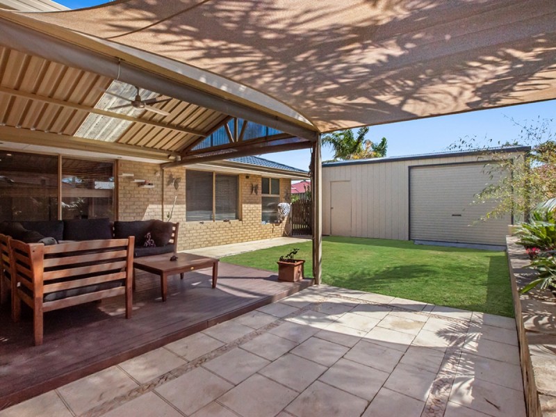 15 Jenkin Mews, Atwell WA 6164