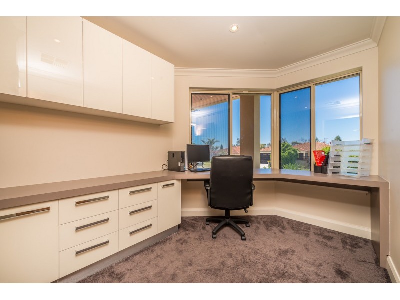 72 Bacchante Circle, Ocean Reef WA 6027