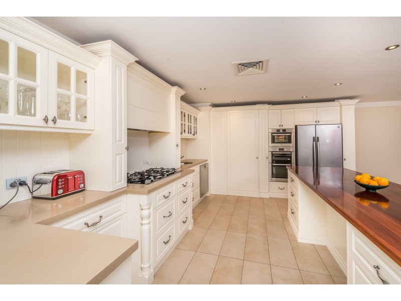72 Bacchante Circle, Ocean Reef WA 6027