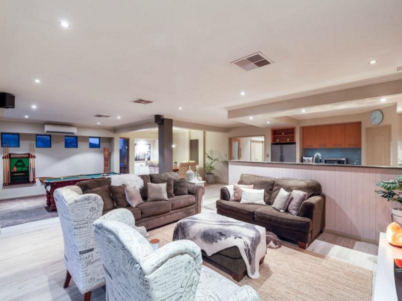 9 Miriam Court, Landsdale WA 6065