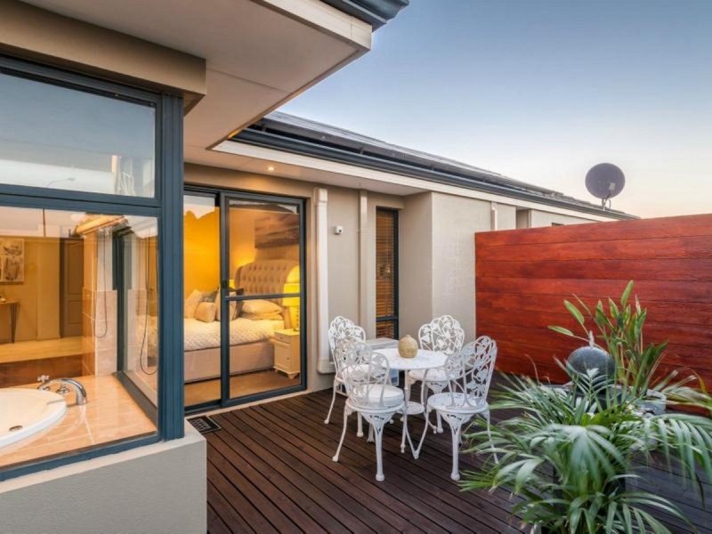 9 Miriam Court, Landsdale WA 6065