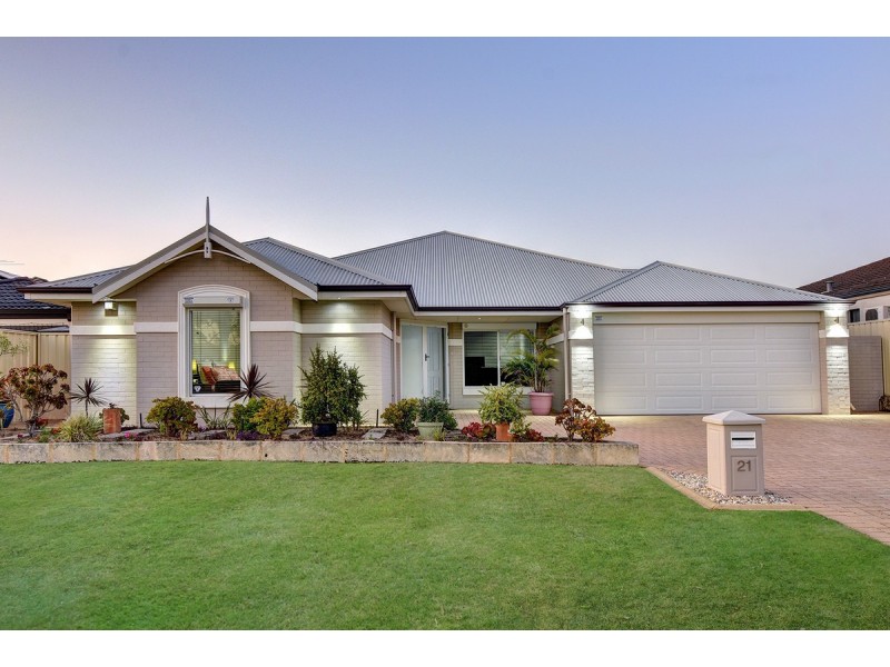 21 Shiralee Bend, Carramar WA 6031