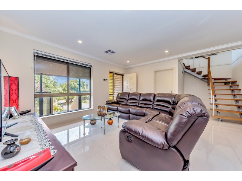 9 Driftwood Road, Silver Sands WA 6210