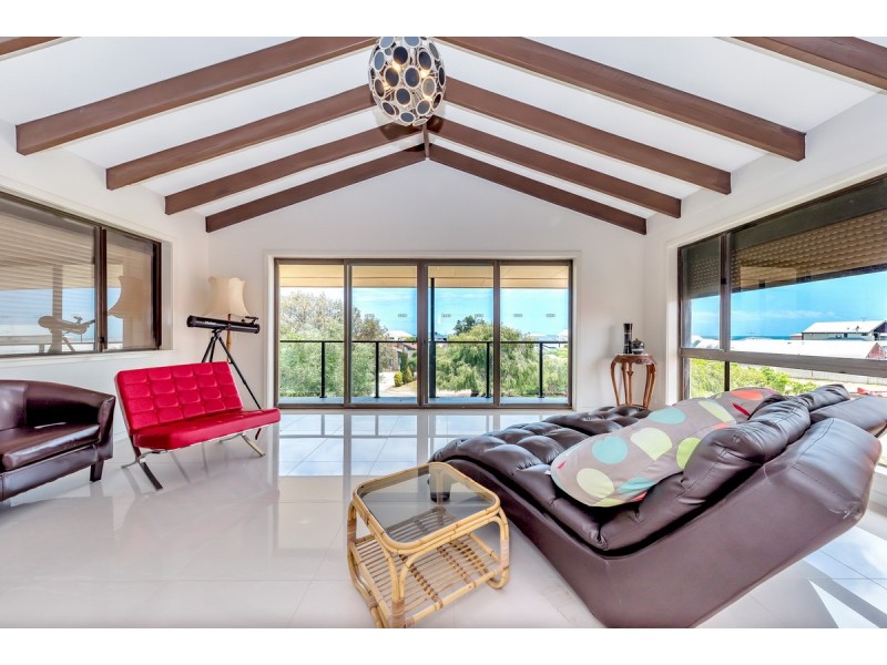 9 Driftwood Road, Silver Sands WA 6210