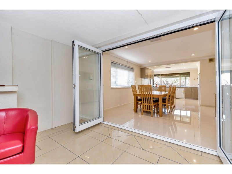 9 Driftwood Road, Silver Sands WA 6210