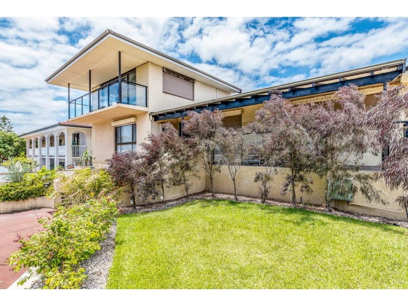 9 Driftwood Road, Silver Sands WA 6210