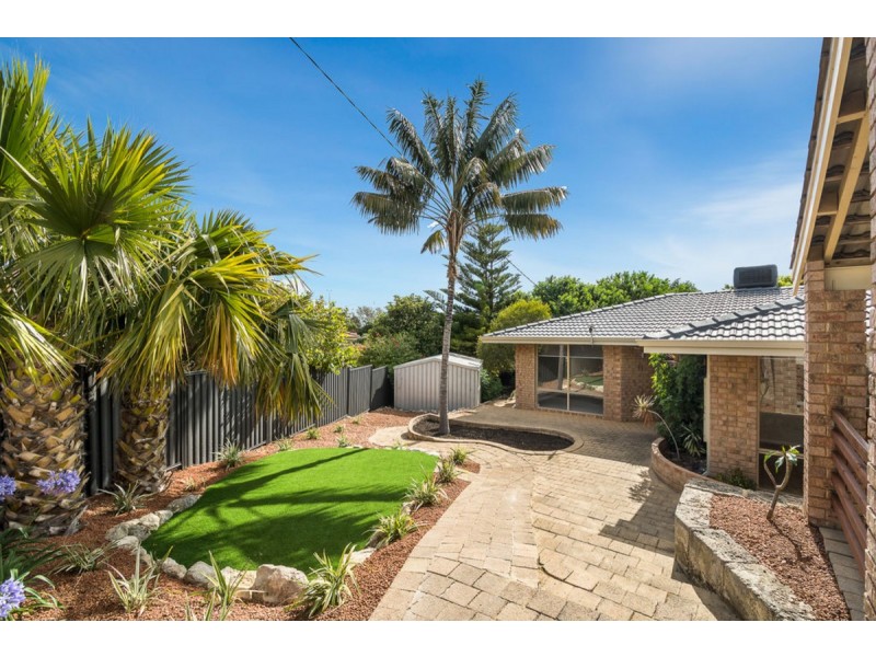 11 Lime Close, Quinns Rocks WA 6030