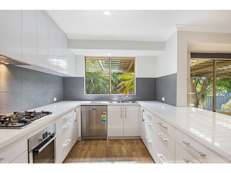 11 Lime Close, Quinns Rocks WA 6030